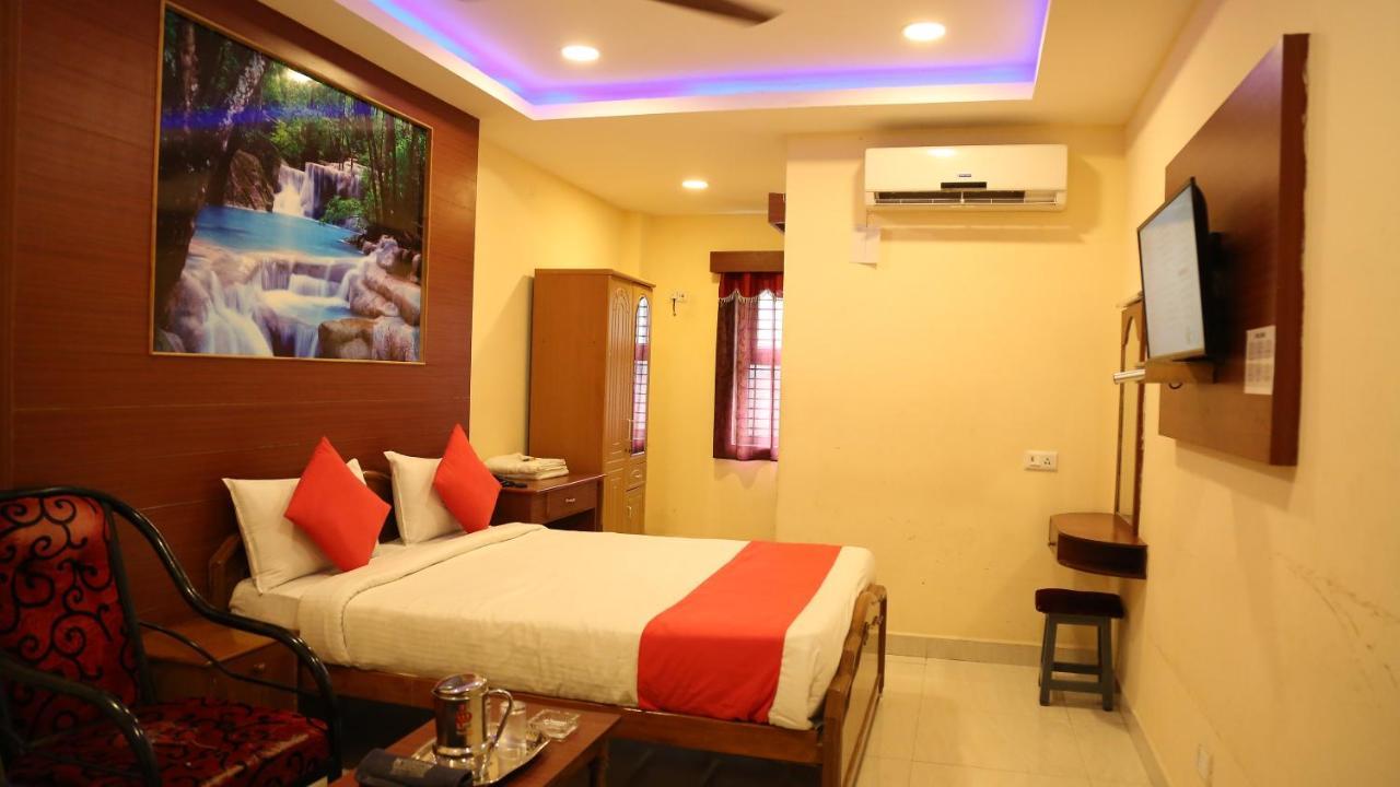 Kumaran Millenium Residency Hotel Vellore Bagian luar foto