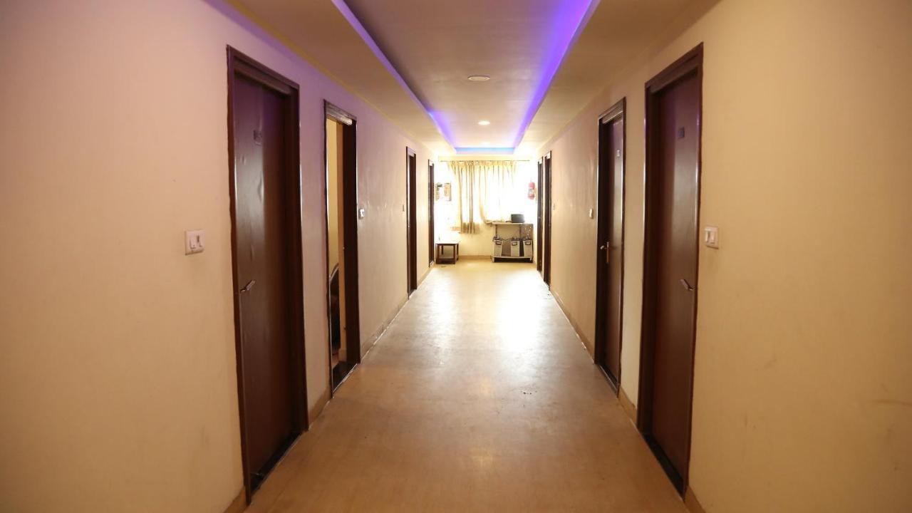 Kumaran Millenium Residency Hotel Vellore Bagian luar foto