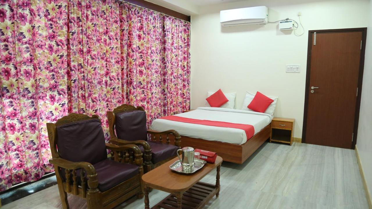 Kumaran Millenium Residency Hotel Vellore Bagian luar foto