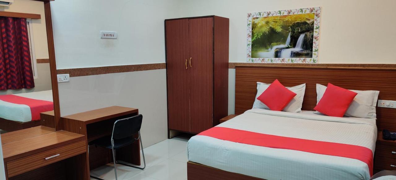 Kumaran Millenium Residency Hotel Vellore Bagian luar foto